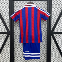 Camiseta y Pantalones Cortos para Niños Retro Bayern de Múnich 95/97