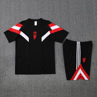 Camiseta y Pantalón entrenamiento Manchester United 25/26