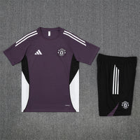 Camiseta y Pantalón entrenamiento Manchester United 25/26