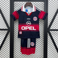Camiseta y Pantalones Cortos para Niños Retro Bayern de Múnich 97/99