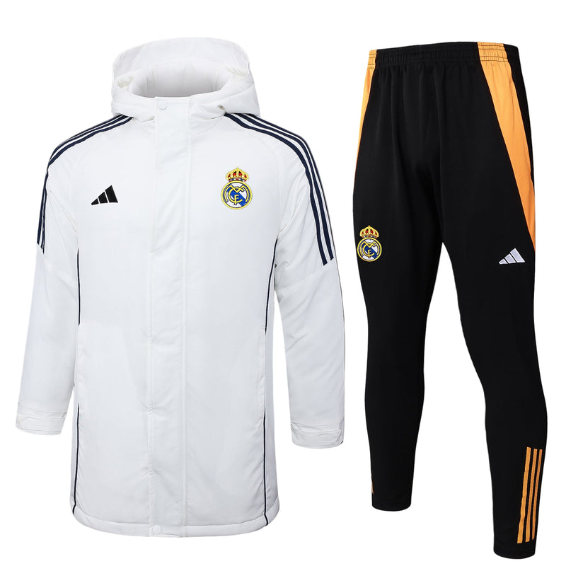 Chaqueta y pantalón acolchados impermeables de Real Madrid