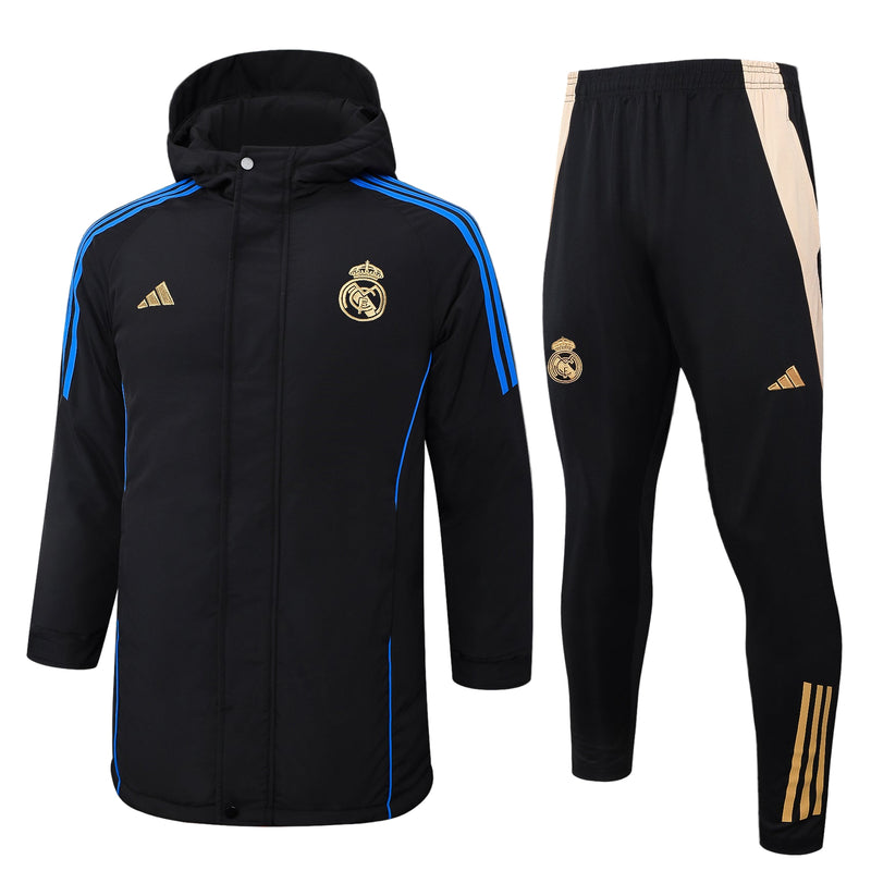 Chaqueta y pantalón acolchados impermeables de Real Madrid
