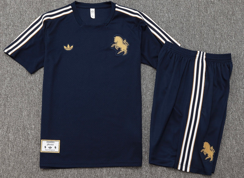 Camisa y Pantalones Cortos para Niños Juventus 25/26