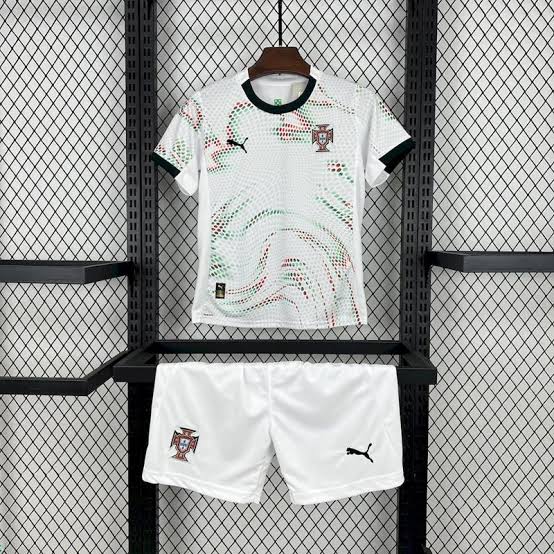 Camisa e Pantalones Cortos para Niño Portugal Away 25/26
