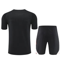 Camiseta y Pantalón entrenamiento Liverpool 25/26